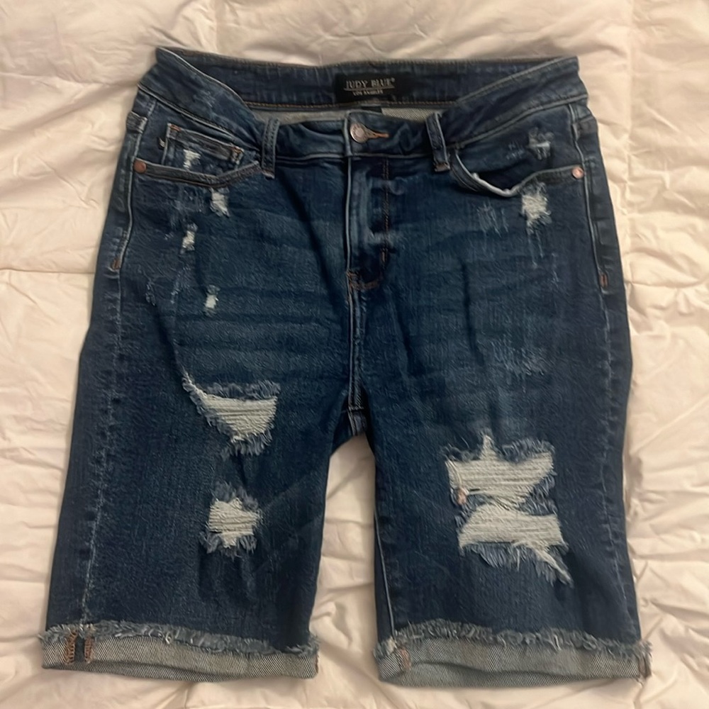 Judy blue distressed Jean Bermuda shorts